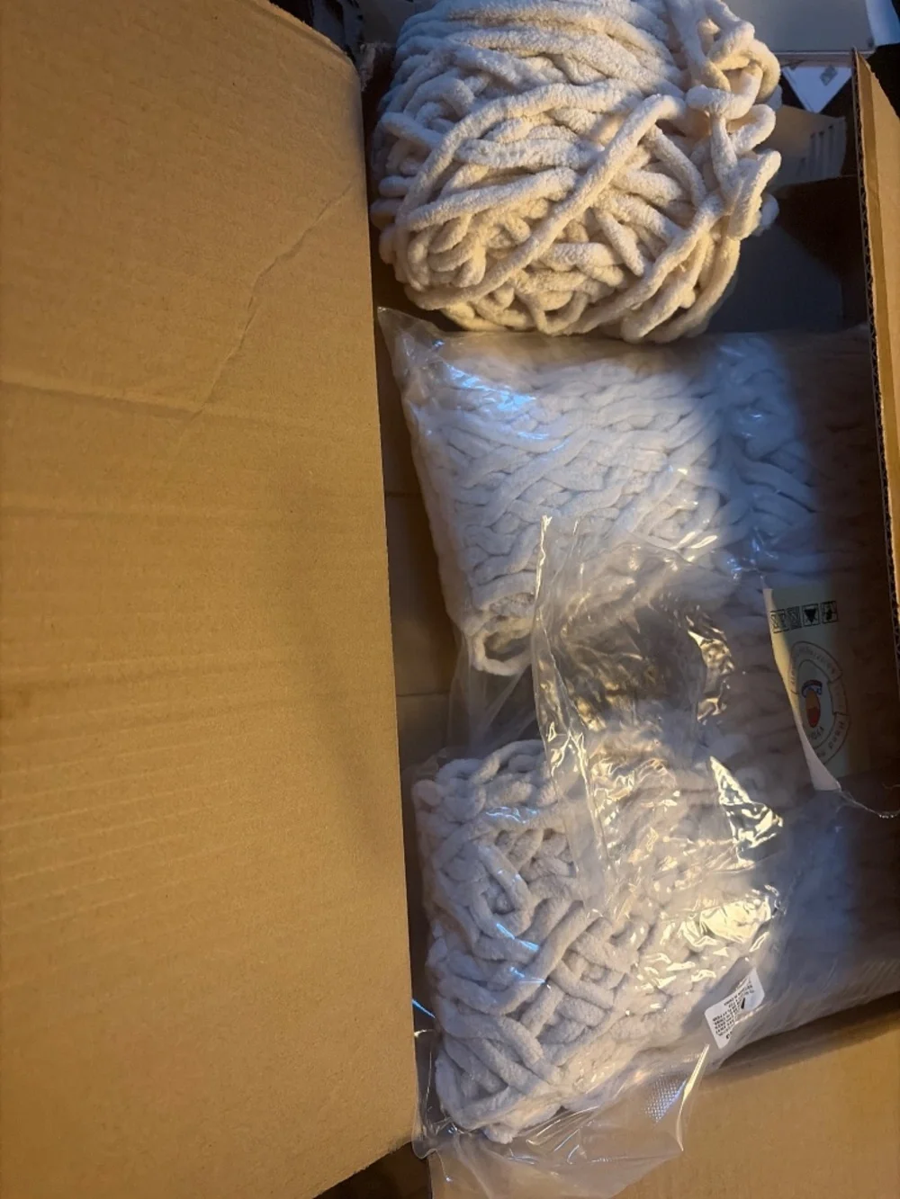 Yarn 🧶 - Picture 3 of 5